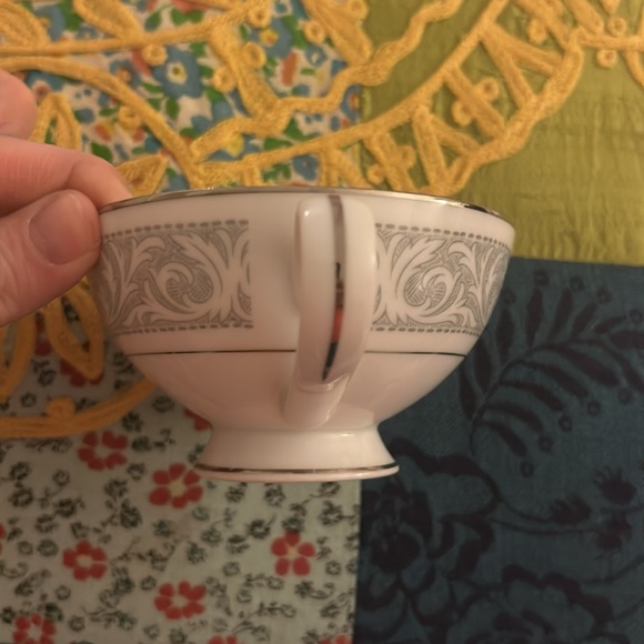 Vintage Imperial China WHITNEY designed by W. Dalton Cup and Saucer Set - Picture 7 of 11